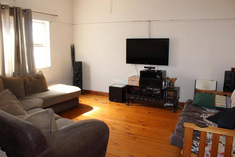 2 Bedroom Property for Sale in Fairfield Estate Western Cape